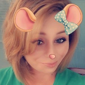 Meet your Posher, Traci